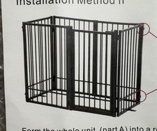 Extra-wide, free-standing dog