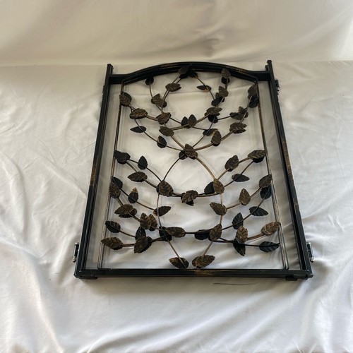Etna leaf design - metal, pet